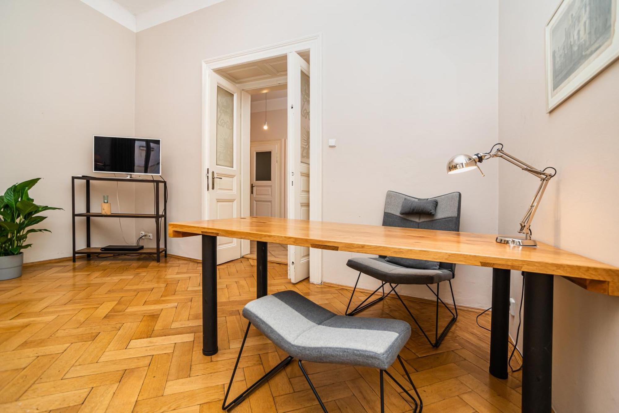 Large And Modern Apartment In The Heart Of Prag Dış mekan fotoğraf