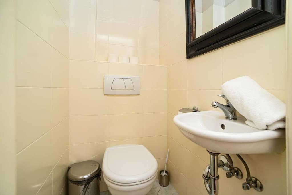 Large And Modern Apartment In The Heart Of Prag Dış mekan fotoğraf